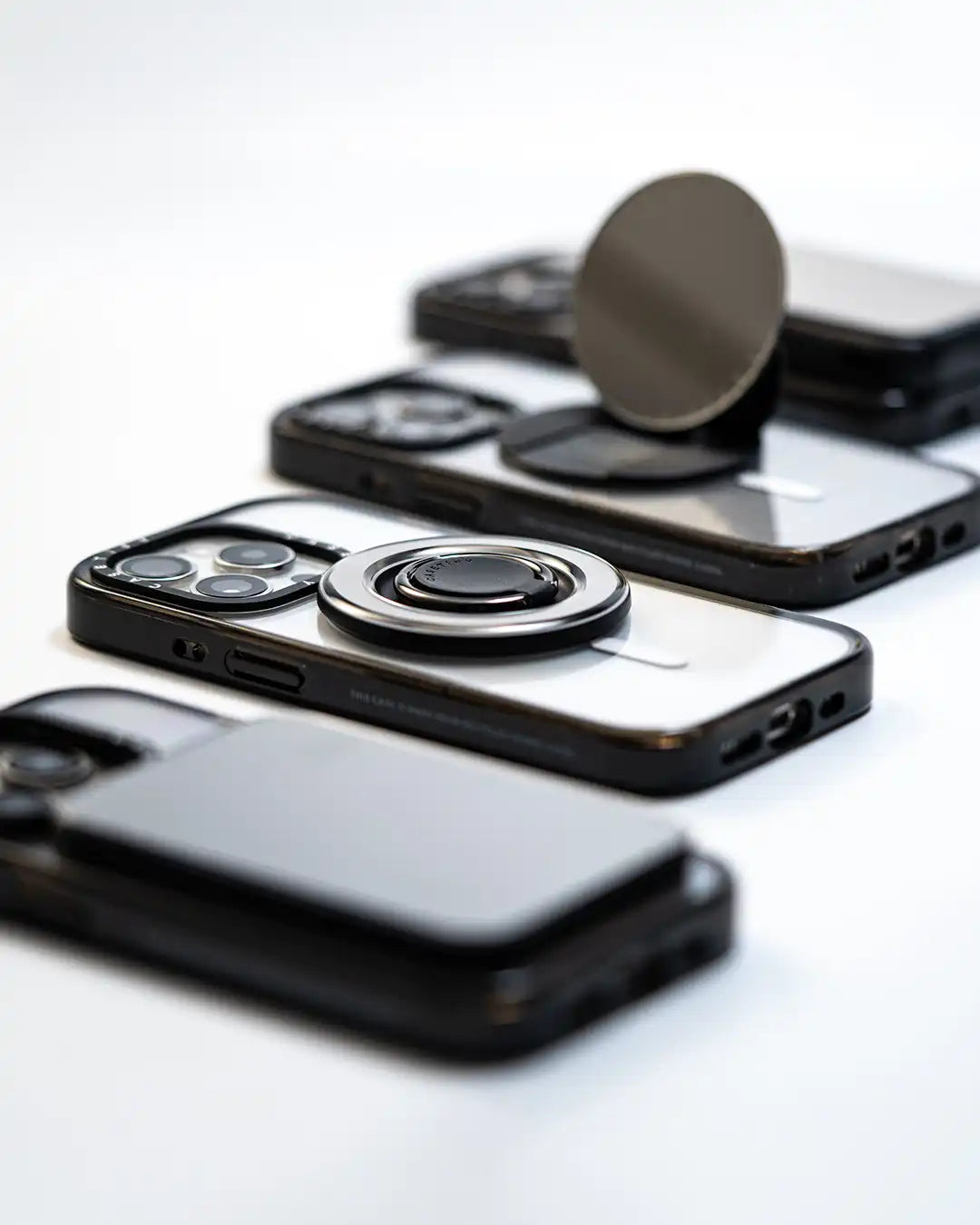 V&A Morris Edit, Clover Snappy Ring Holder - Snappy Mirror Ring Holder MagSafe Compatible